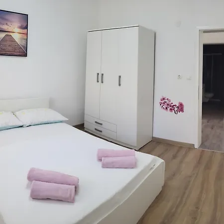 Appartement Apartman Elle With Free Private Parking *