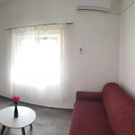 Apartman Elle With Free Private Parking Appartement