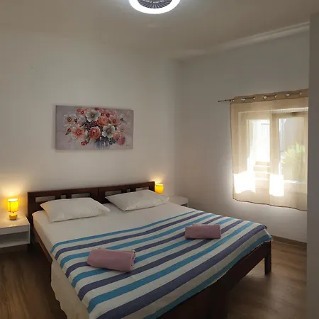 Apartman Elle With Free Private Parking Appartement *